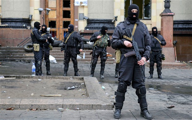 Ukraine crisis: Country ‘is on the brink of civil war’, says Germany