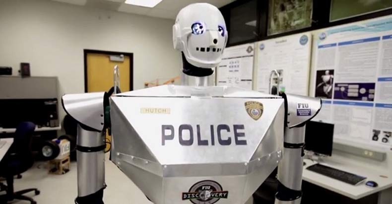 As Early as 2016, Robot Cops Will Be Patrolling Your Streets