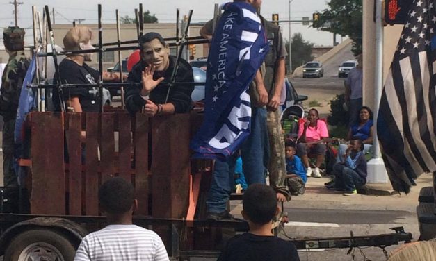 Obama and Hillary For Prison Float Sparks Controversy In Texas