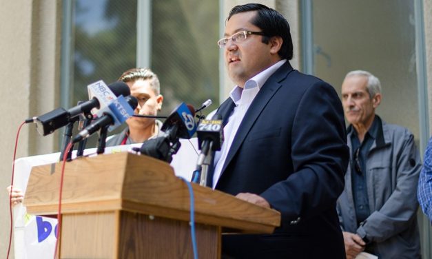 FBI Allegedly Investigating Berkeley Mayor For Inciting Riot, Ordering Cops to Stand Down