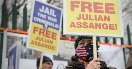 “You Alone Can Save His Life”: Edward Snowden Urges Trump to Pardon Julian Assange