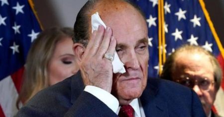 Federal Investigators Raid Rudy Giuliani’s Manhattan Apartment, Seizes Electronic Devices