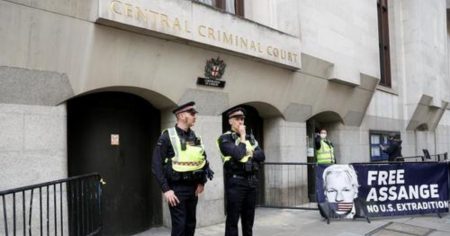 US Seeks to “Assure” UK Extradition Court Julian Assange Won’t Face Cruel Confinement