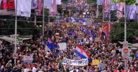 “Kill the Bill”: Tens of Thousands of Australians March Against Government’s COVID-19 Powers