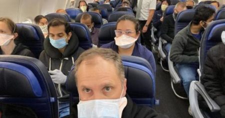 CEOs of Southwest, American Airlines Question Need for Masks on Planes