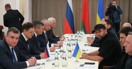 Ukraine, Russia Negotiators Say “Significant Progress” Made in Ceasefire Talks, Expect Deal in “Next Few Days”